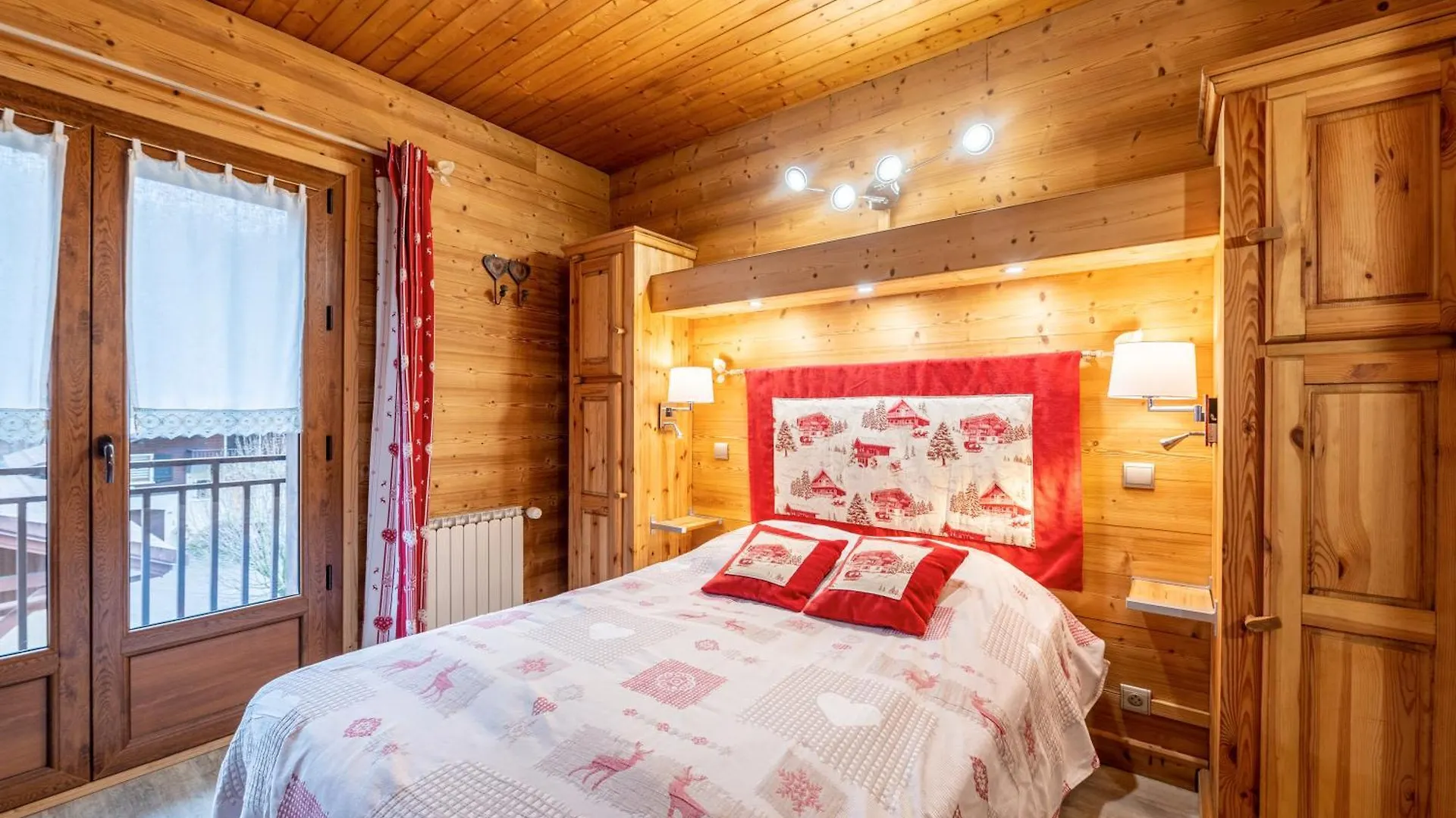Gite Colomban Thones Apartment